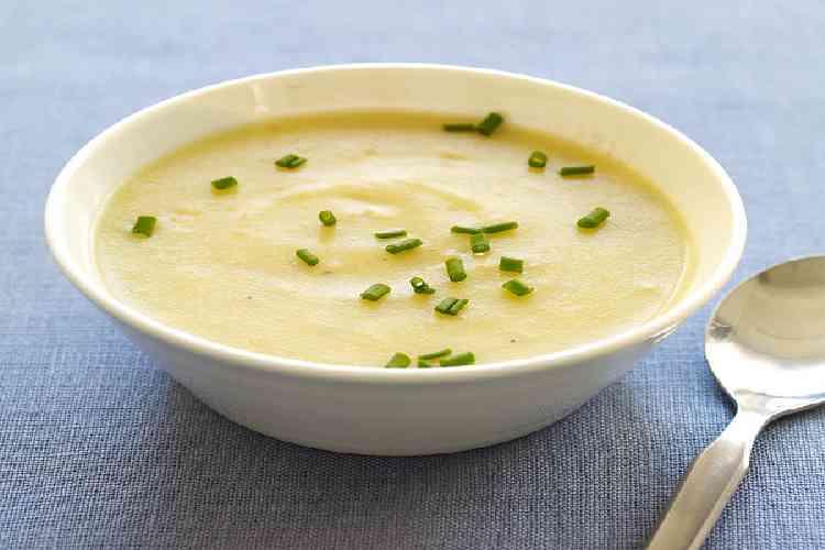 Leek & Potato Soup | Simple Slimming World Recipes