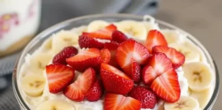 banana strawberry cheesecake salad