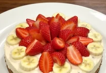 strawberry and banana cheesecake salad