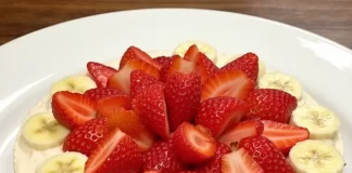 strawberry and banana cheesecake salad