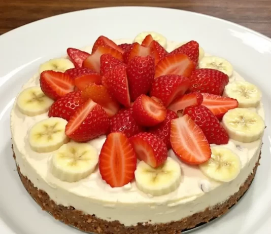 strawberry and banana cheesecake salad